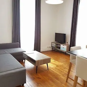 Appartement Spacieux Proche Lyon Guillotte, Villeurbanne